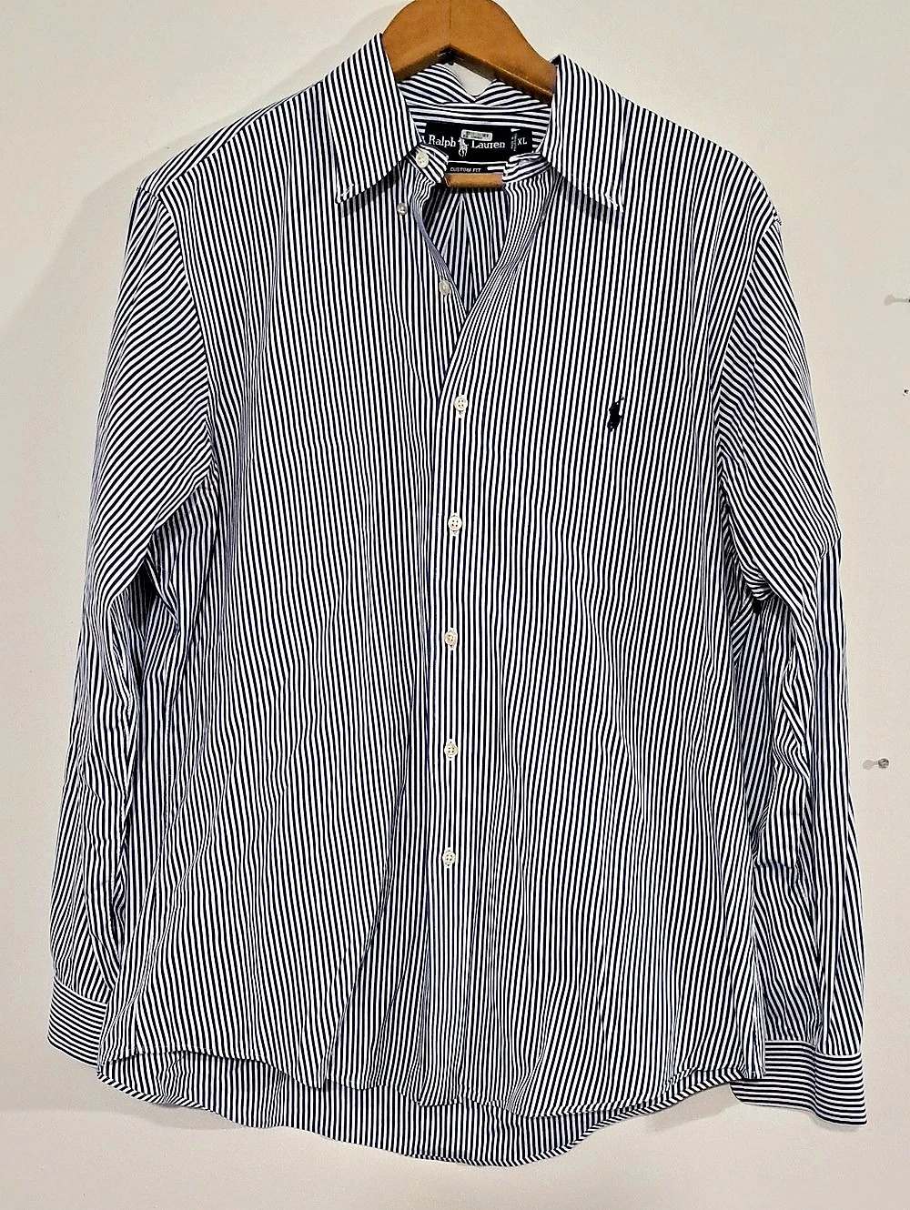 Ralph Lauren Striped Custom Fit Shirt in Blue & White XL Like New